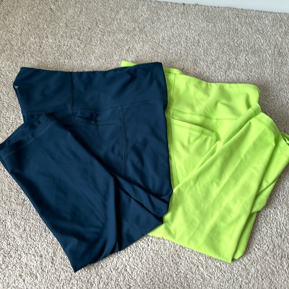 Old Navy PowerSoft High Rise Cropped Leggings